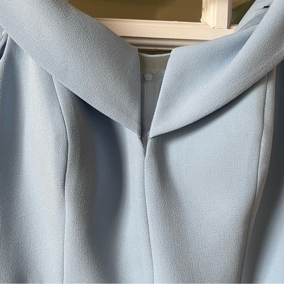 Size 12 Vince Camuto powder blue full-length off the shoulder gown - Picture 2 of 8